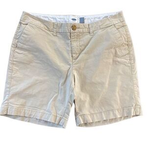 Old Navy size 4 Khaki short tan